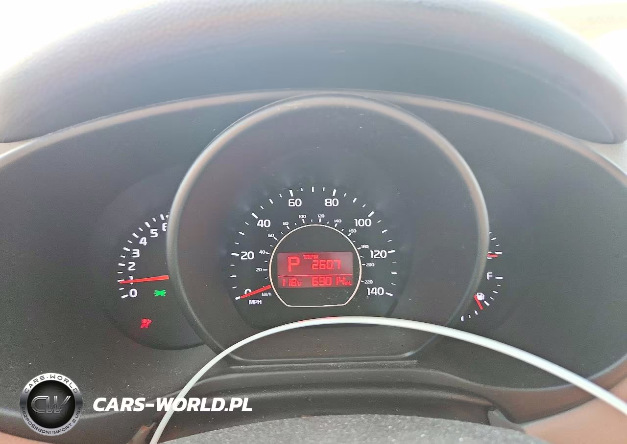 2016 Kia Soul Base VIN:KNDJN2A2XG7301300 - 9
