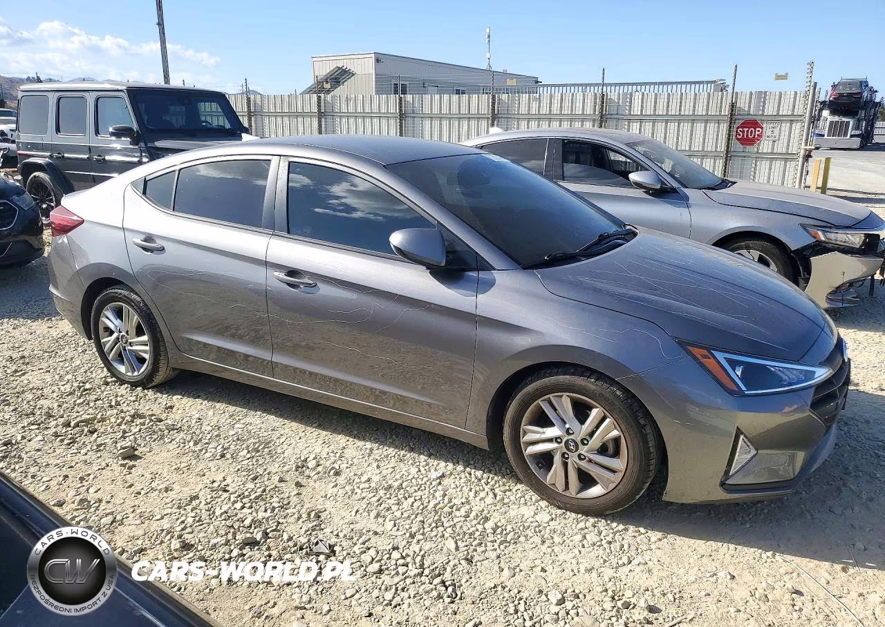 2020 Hyundai Elantra Sel VIN:5NPD84LF5LH533180 - 4