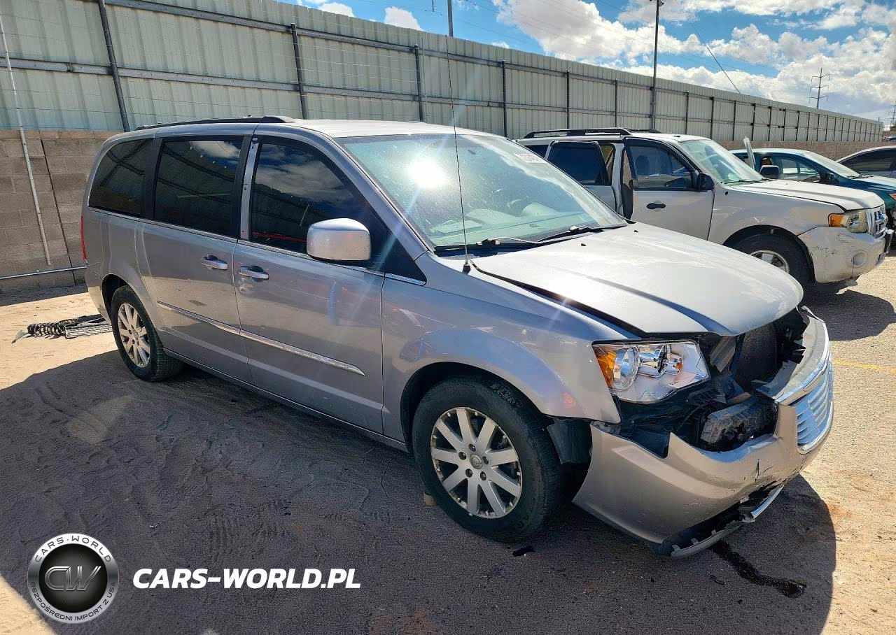2015 Chrysler Town & Country Touring VIN:2C4RC1BG3FR545719 - 4