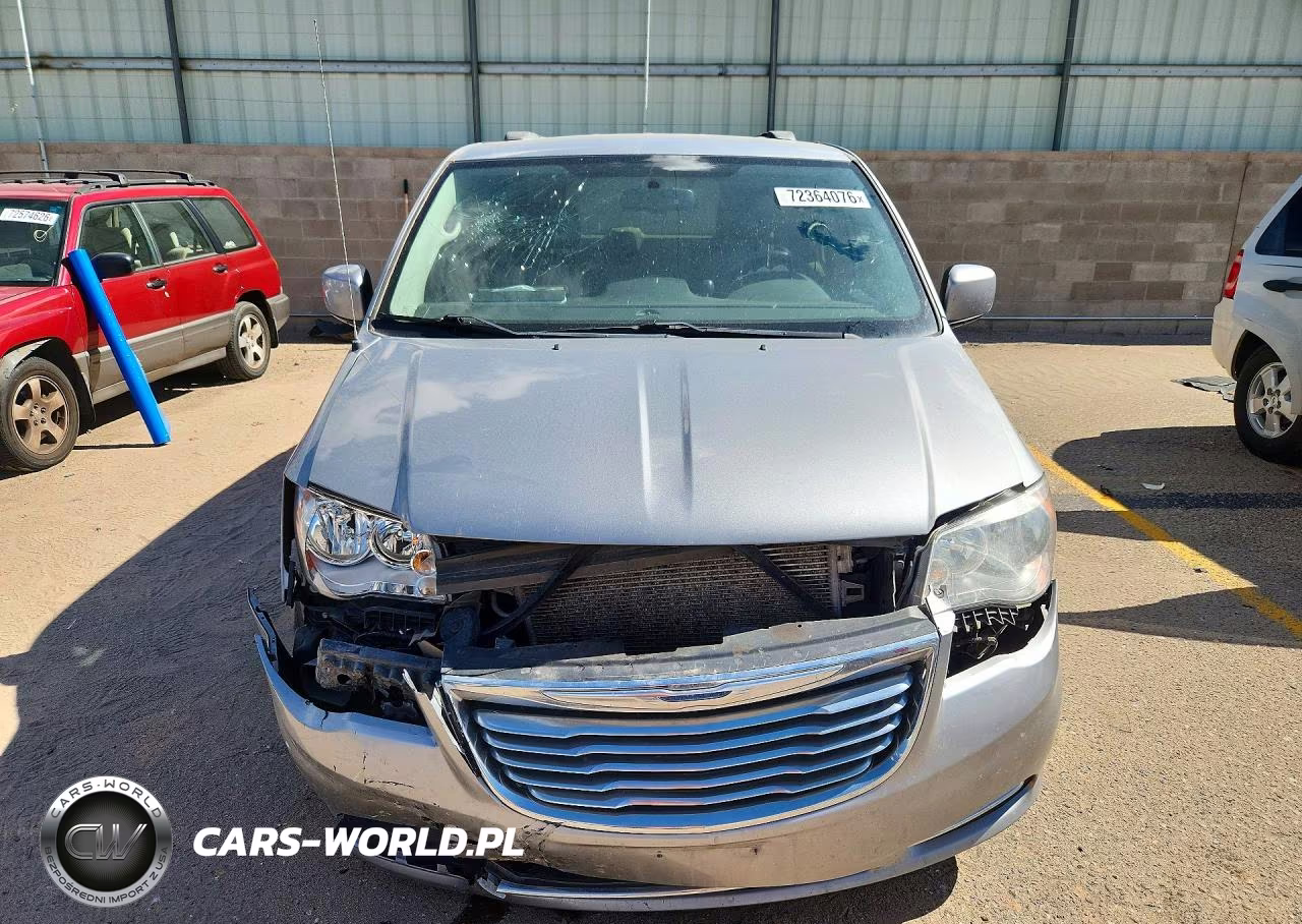 2015 Chrysler Town & Country Touring VIN:2C4RC1BG3FR545719 - 5