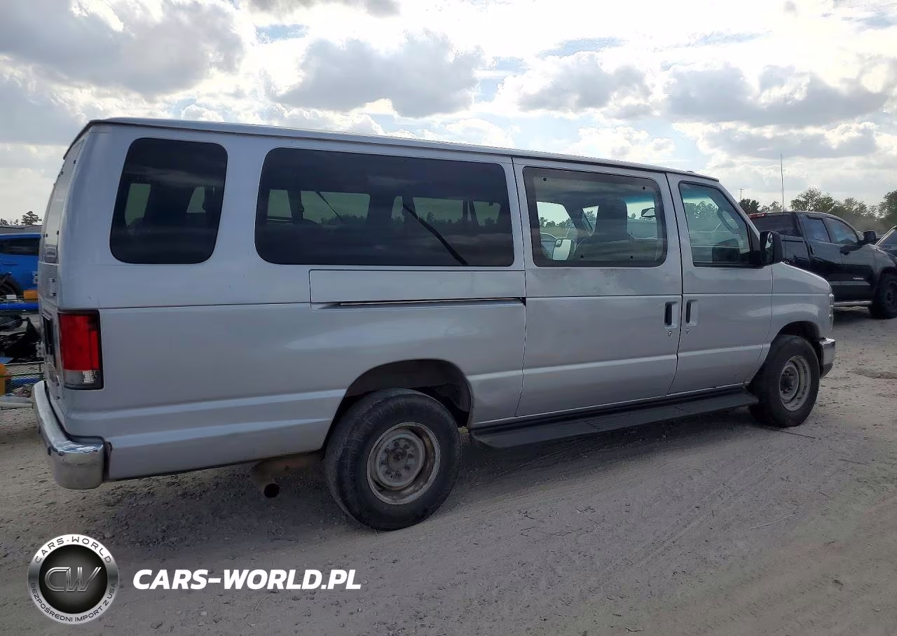 2013 Ford Econoline E350 Super Duty Wagon VIN:1FBSS3BL2DDB07775 - 3
