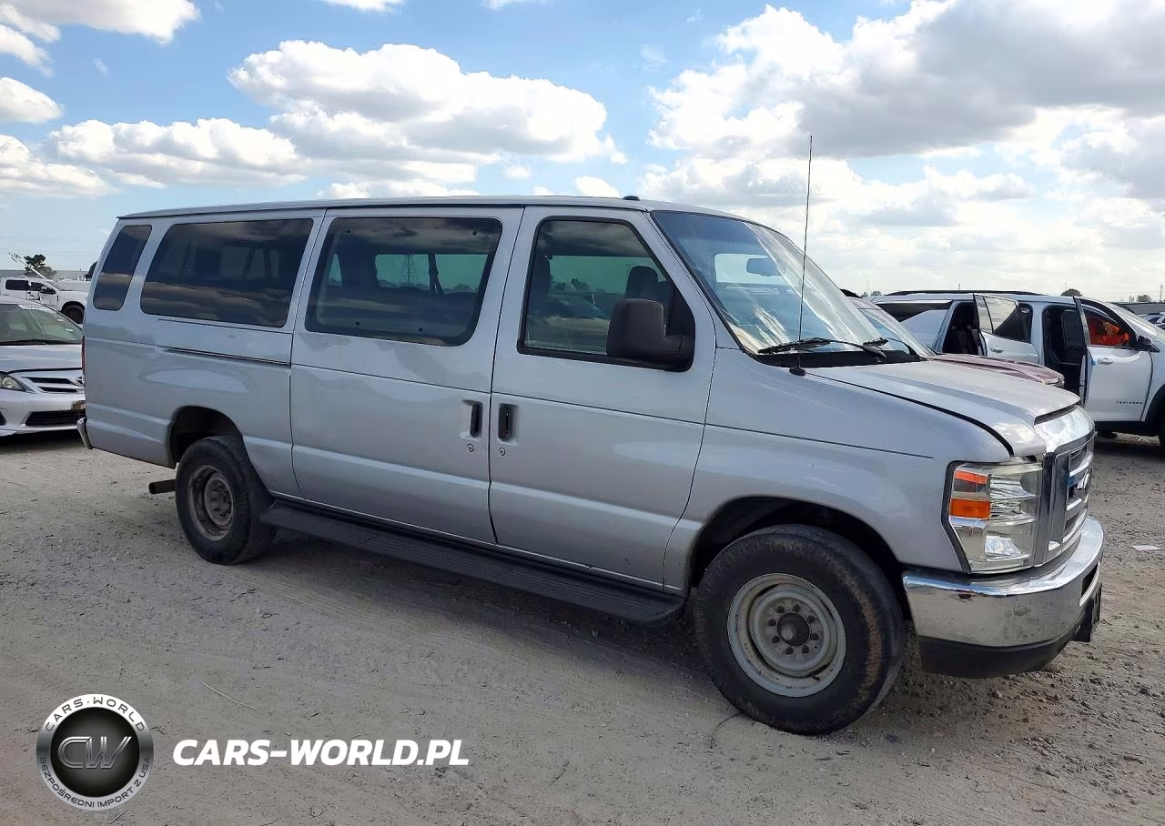2013 Ford Econoline E350 Super Duty Wagon VIN:1FBSS3BL2DDB07775 - 4