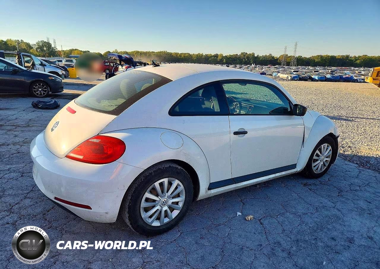 2012 Volkswagen Beetle VIN:3VWFP7AT3CM616345 - 3