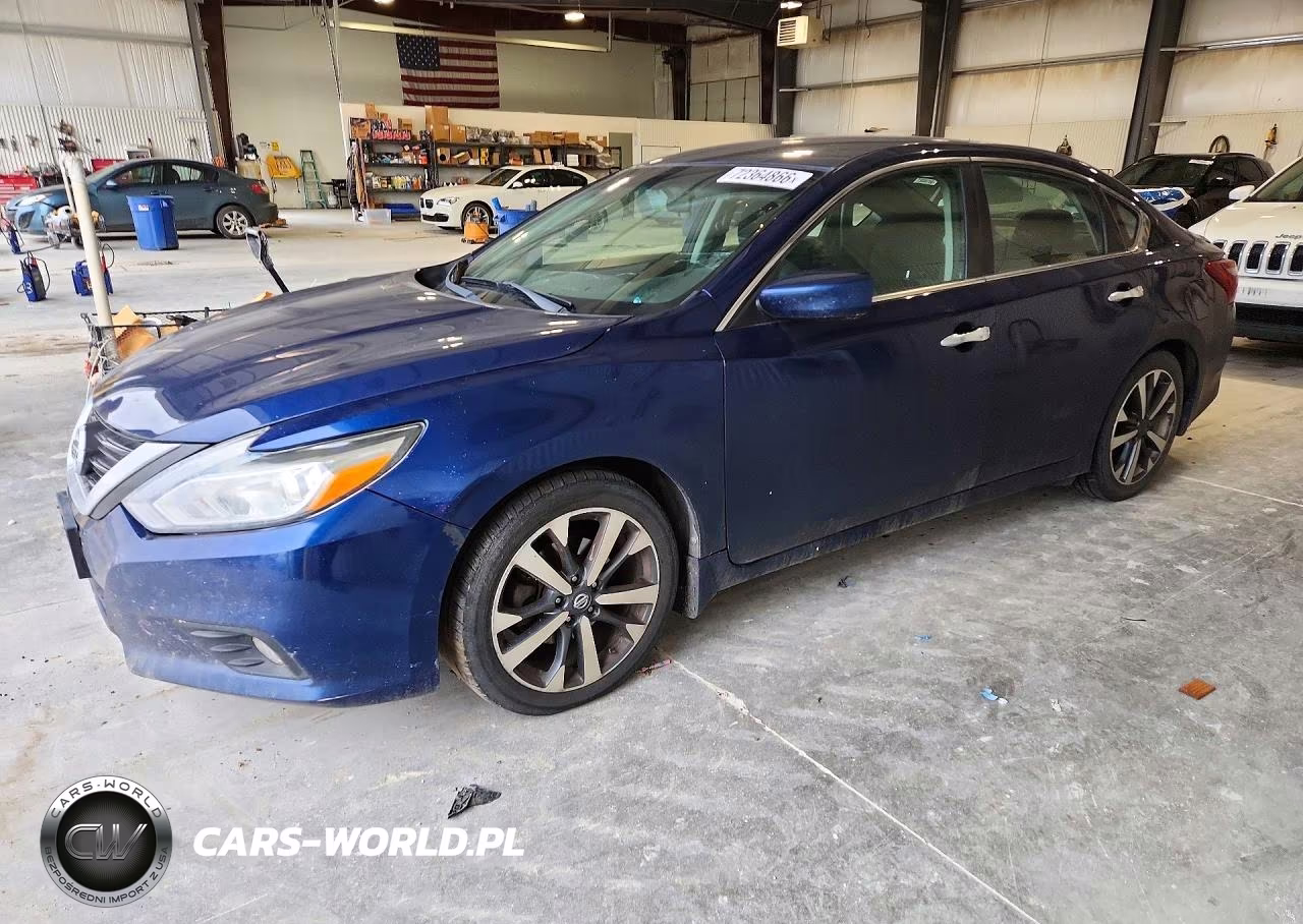 2017 Nissan Altima 2.5 Sr – zdjęcie 1 z 12