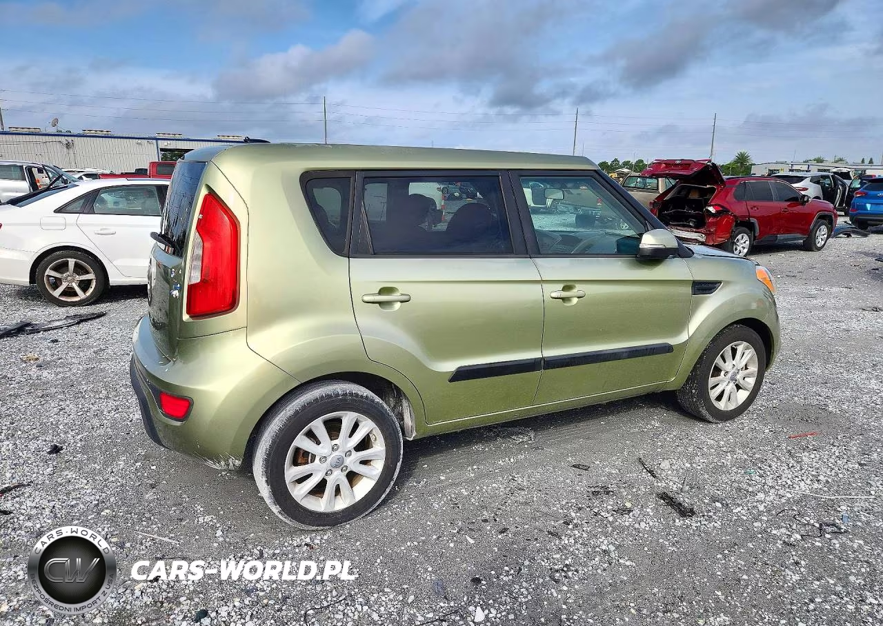 2013 Kia Soul + VIN:KNDJT2A62D7598437 - 3