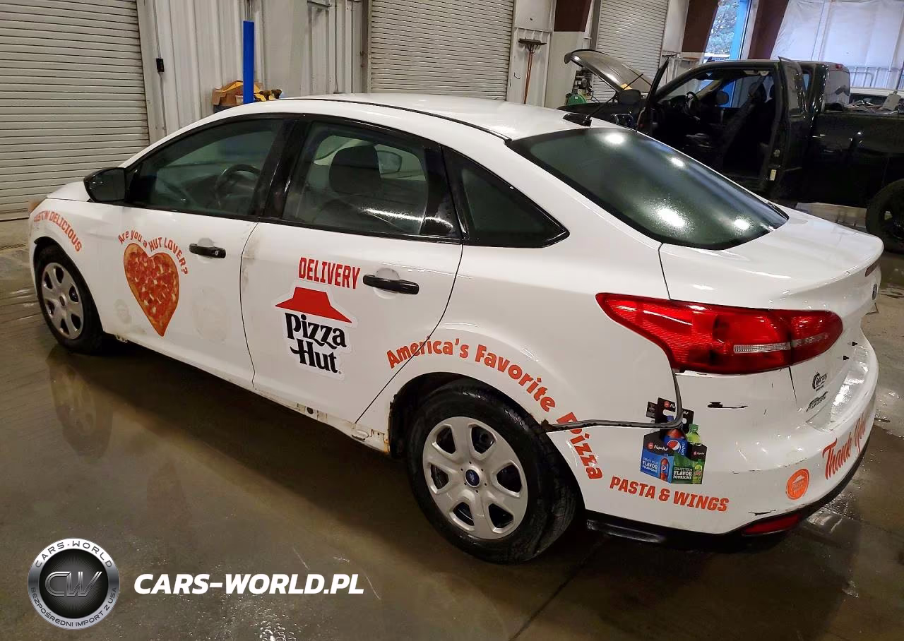 2017 Ford Focus S VIN:1FADP3E20HL332917 - 2