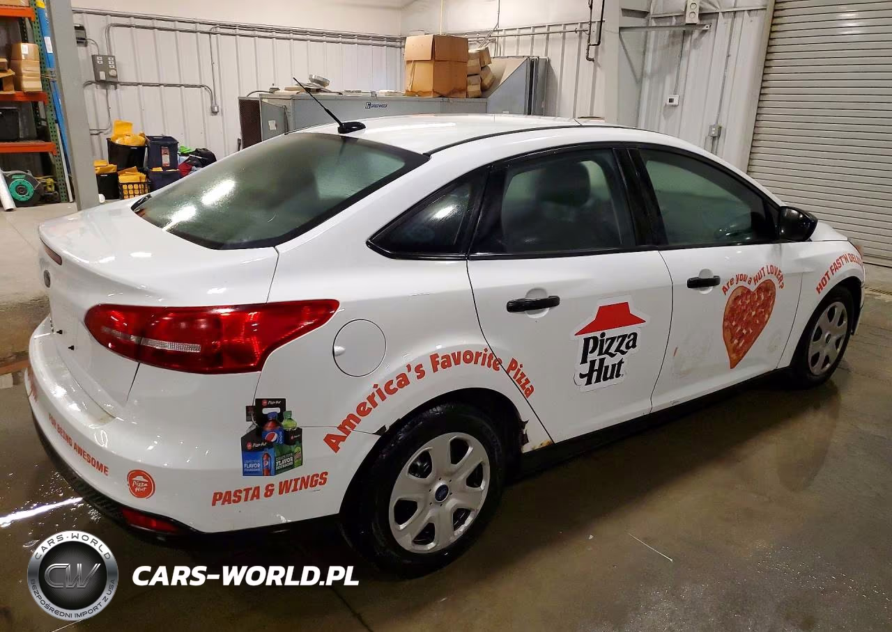 2017 Ford Focus S VIN:1FADP3E20HL332917 - 3
