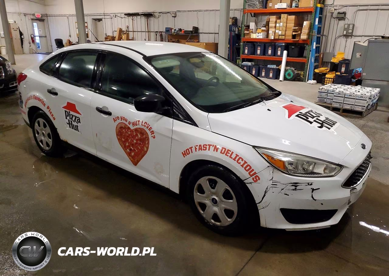 2017 Ford Focus S VIN:1FADP3E20HL332917 - 4