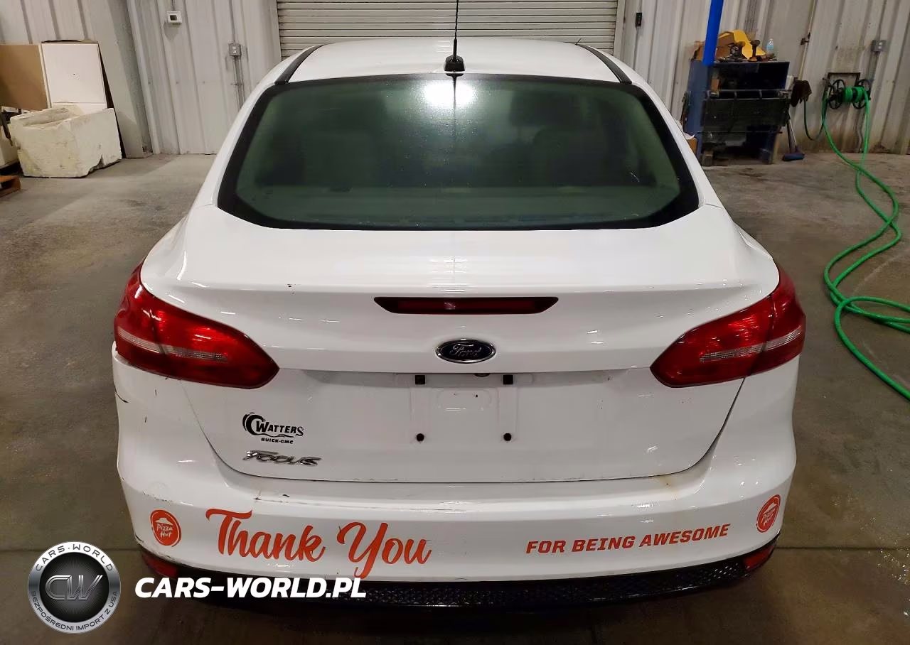 2017 Ford Focus S VIN:1FADP3E20HL332917 - 6