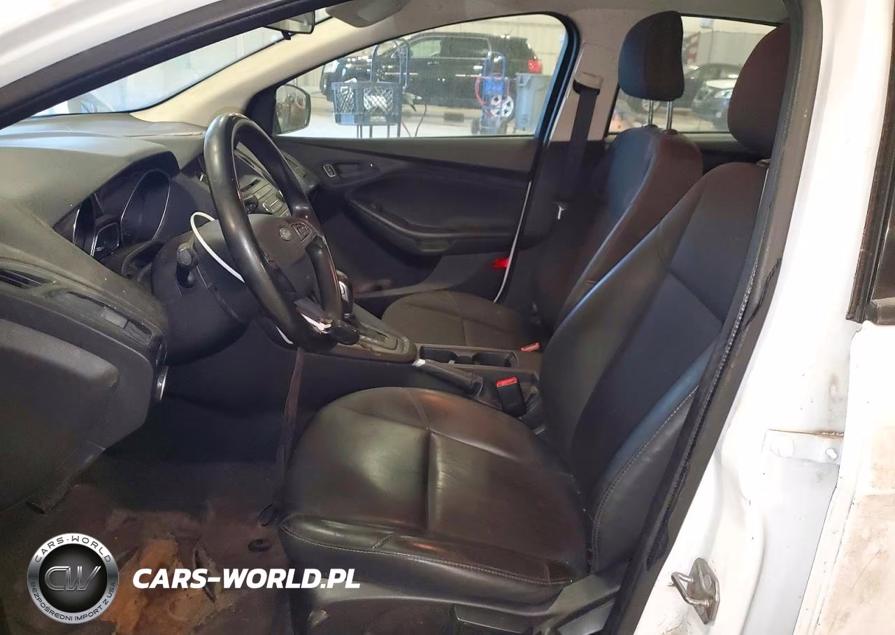 2017 Ford Focus S VIN:1FADP3E20HL332917 - 7