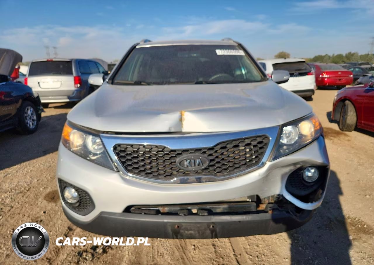 2013 Kia Sorento Lx VIN:5XYKT4A61DG405861 - 5