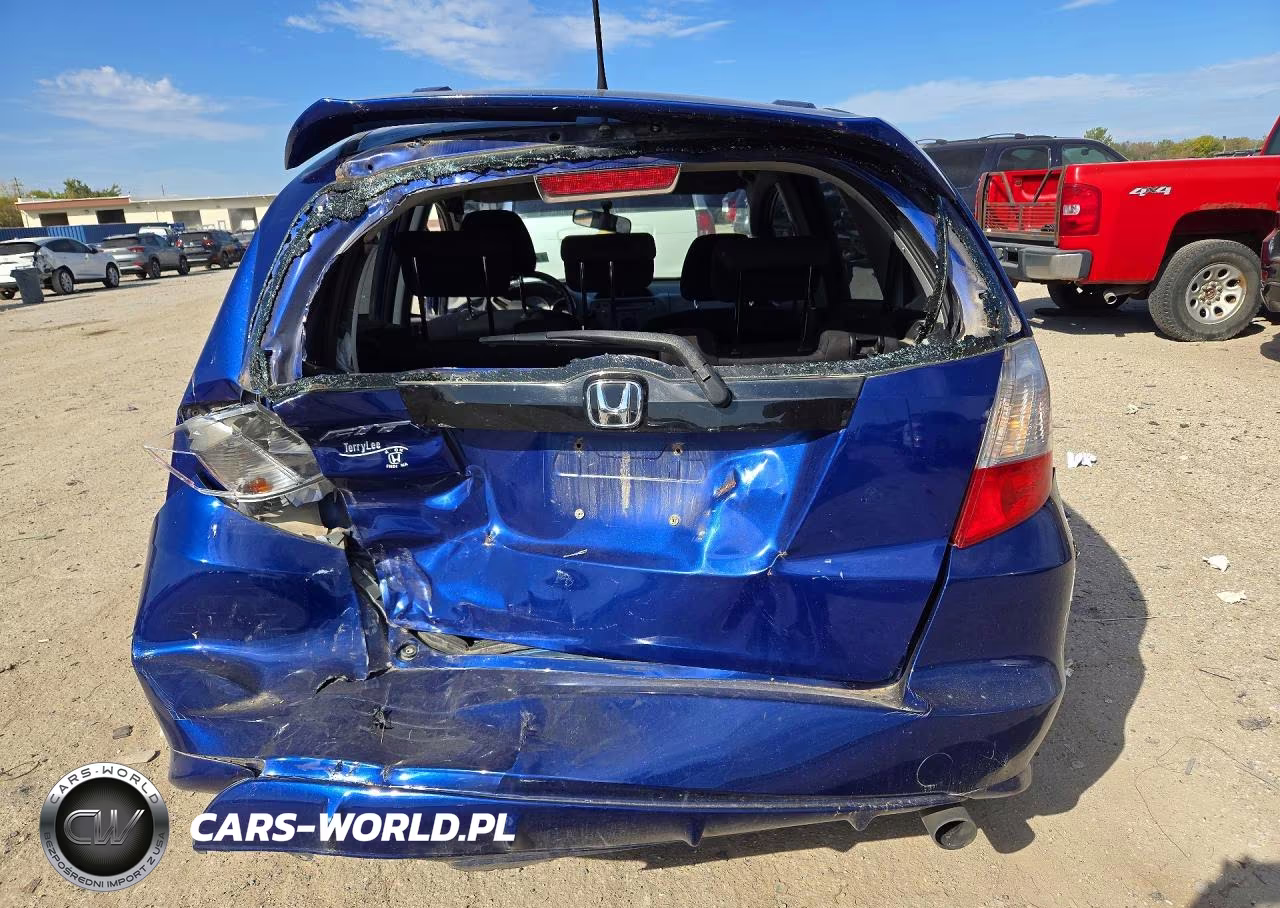 2010 Honda Fit Sport VIN:JHMGE8G43AS027737 - 6