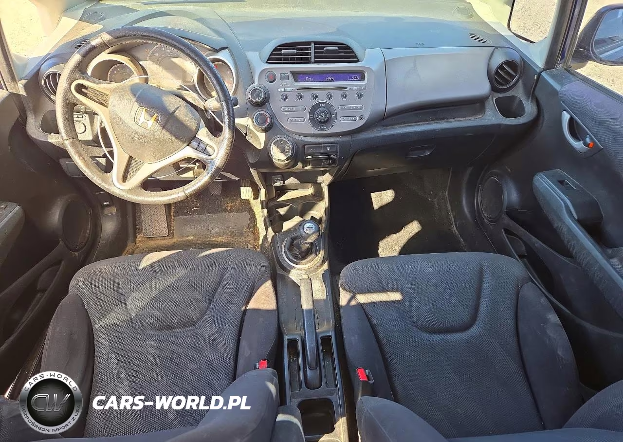 2010 Honda Fit Sport VIN:JHMGE8G43AS027737 - 8