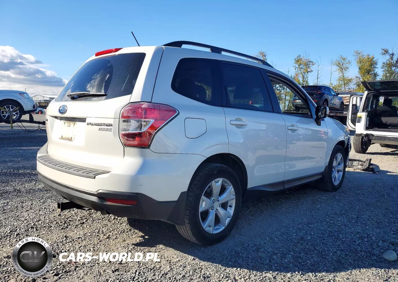 2014 Subaru Forester 2.5I Premium VIN:JF2SJAEC1EH530826 - 3