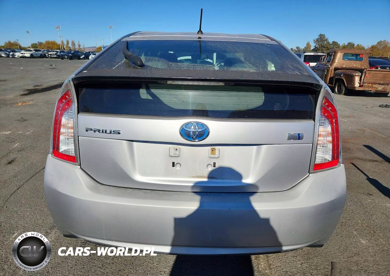 2012 Toyota Prius Two VIN:JTDKN3DU7C5455427 - 6