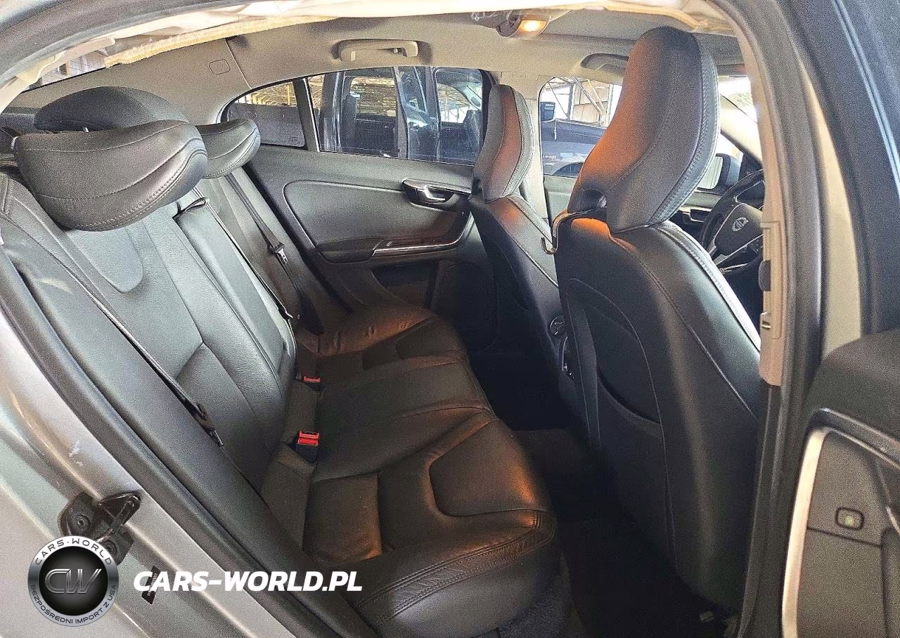 2013 Volvo S60 T5 VIN:YV1612FS9D2176500 - 10