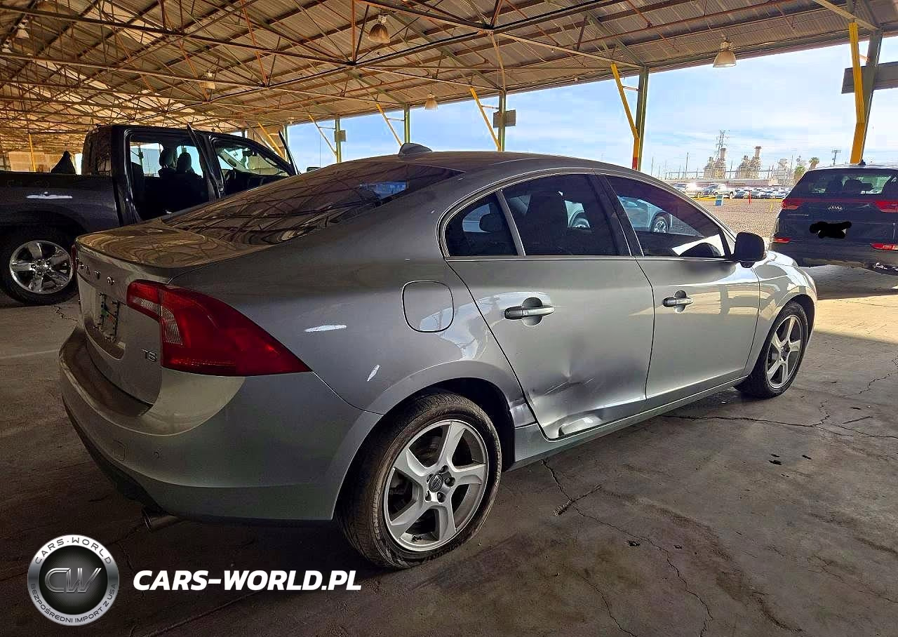 2013 Volvo S60 T5 VIN:YV1612FS9D2176500 - 3