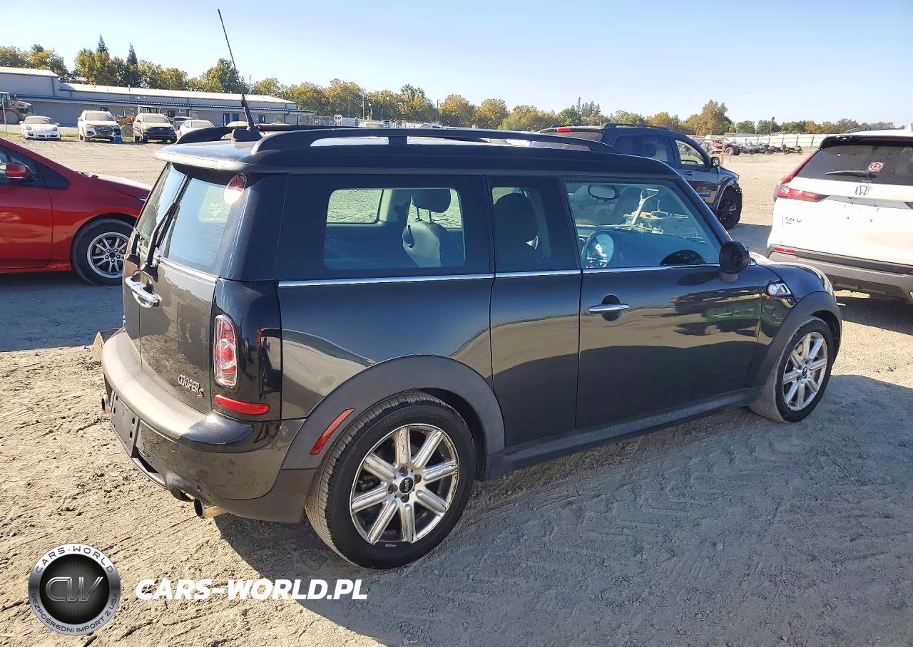 2011 Mini Cooper S Clubman VIN:WMWZG3C57BTY35264 - 3