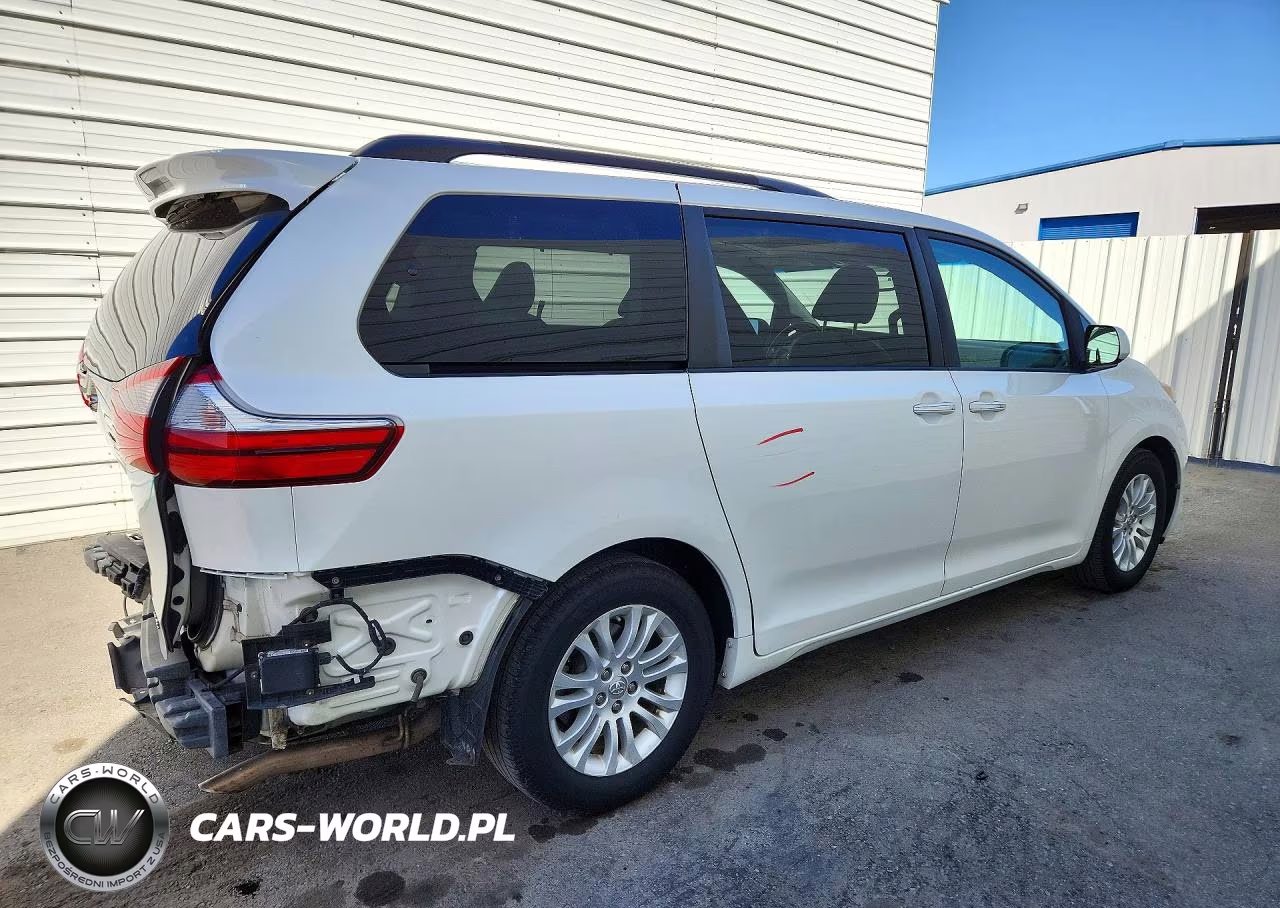 2015 Toyota Sienna Xle 8-Passenger VIN:5TDYK3DCXFS627684 - 3