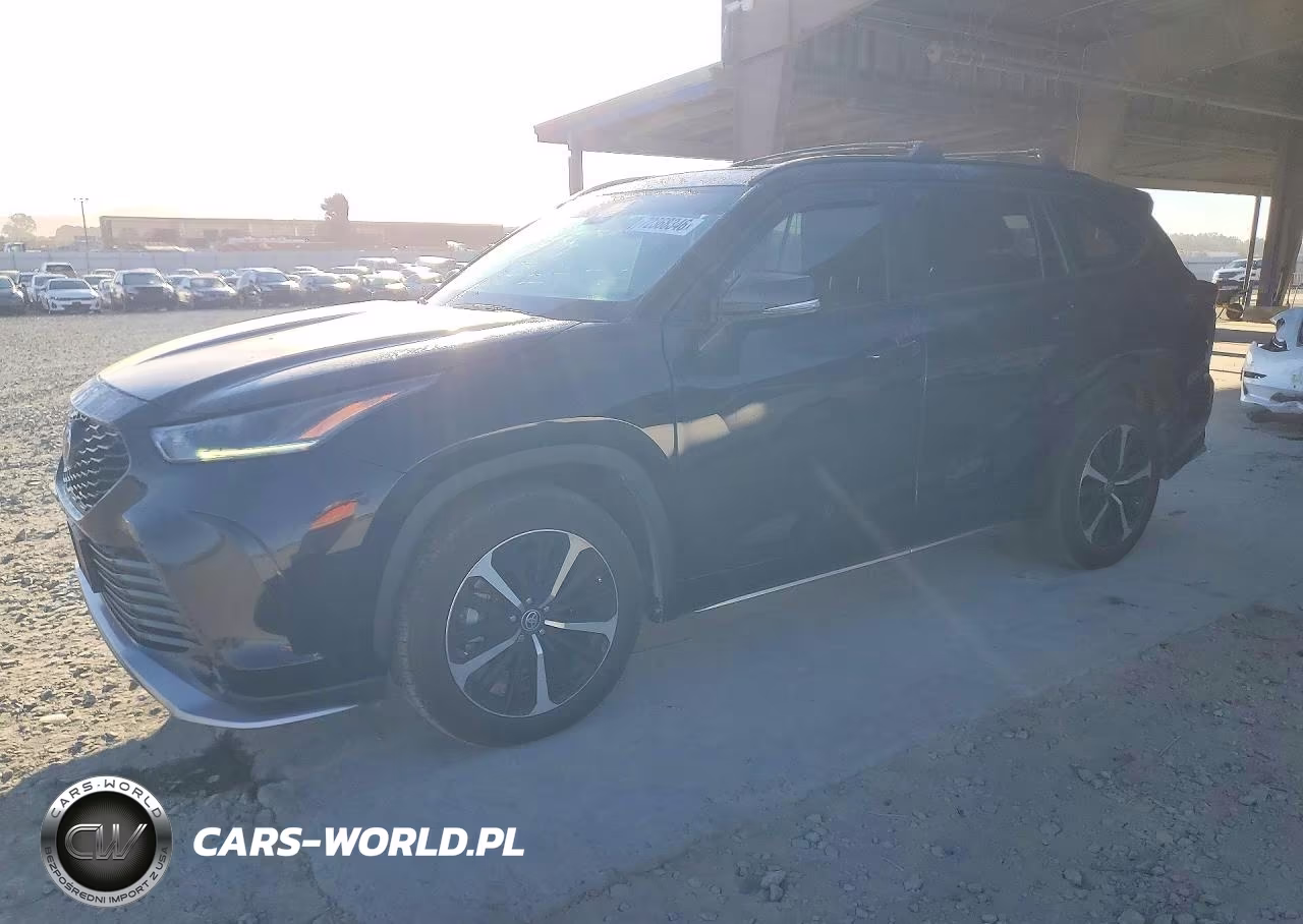 2022 Toyota Highlander Xse
