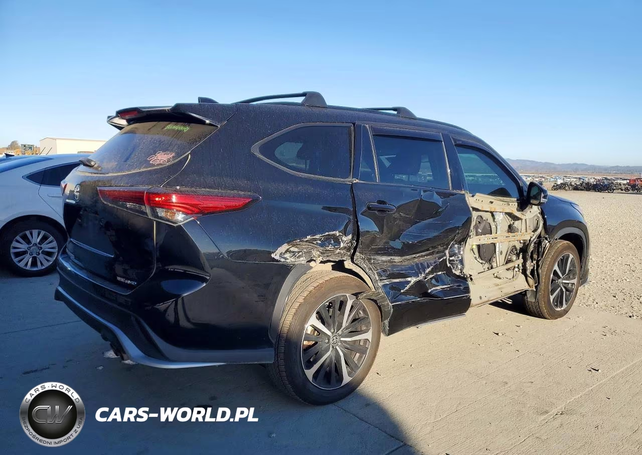 2022 Toyota Highlander Xse VIN:5TDJZRBH2NS249213 - 3