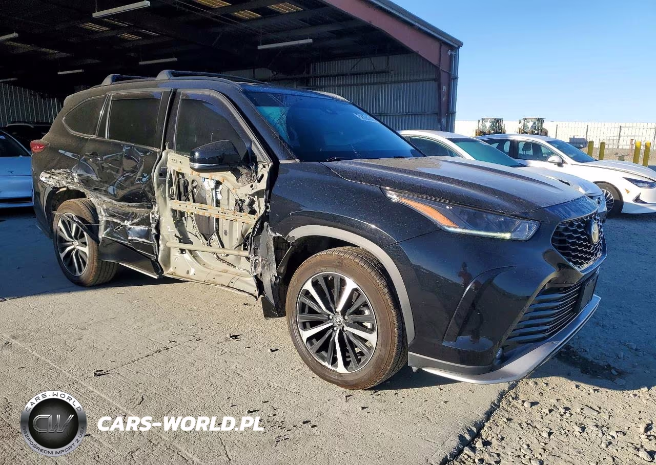 2022 Toyota Highlander Xse VIN:5TDJZRBH2NS249213 - 4