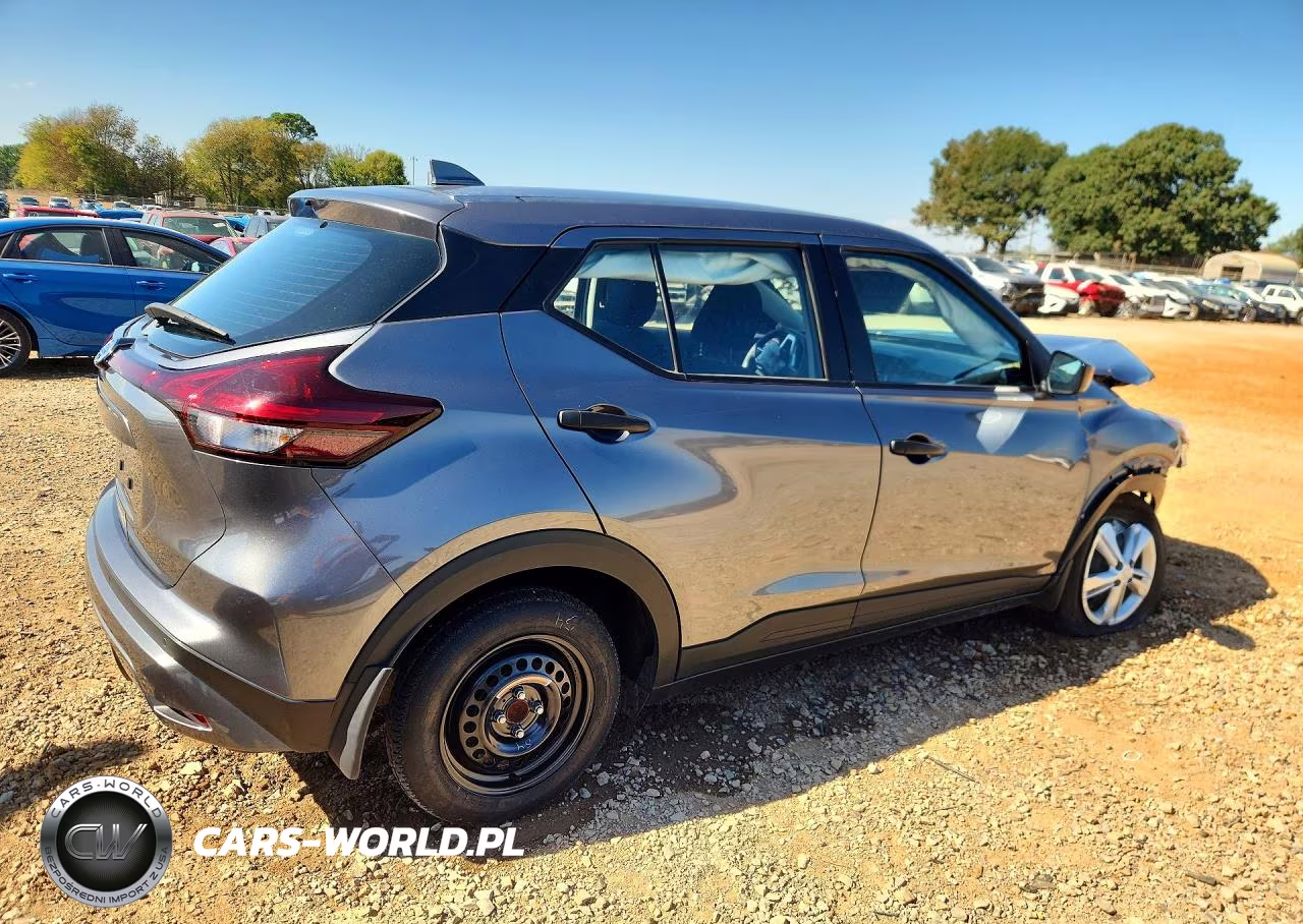 2021 Nissan Kicks S VIN:3N1CP5BV9ML494952 - 3