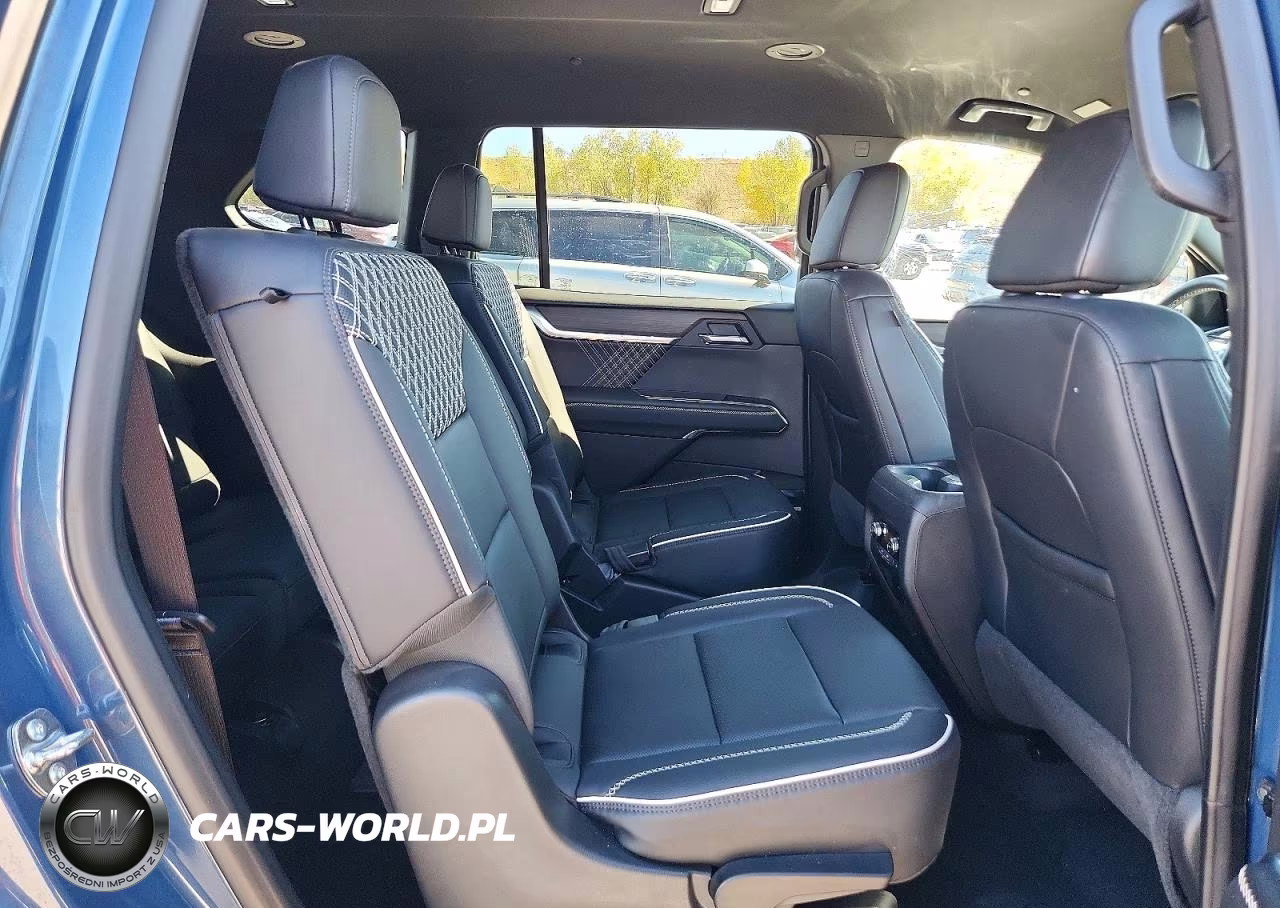 2025 GMC Acadia Denali VIN:1GKENRRS3SJ257008 - 11