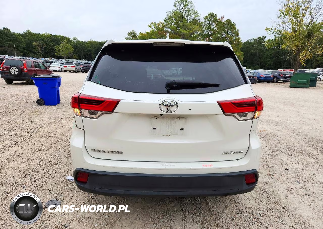 2018 Toyota Highlander Xle VIN:5TDJZRFH7JS535501 - 6