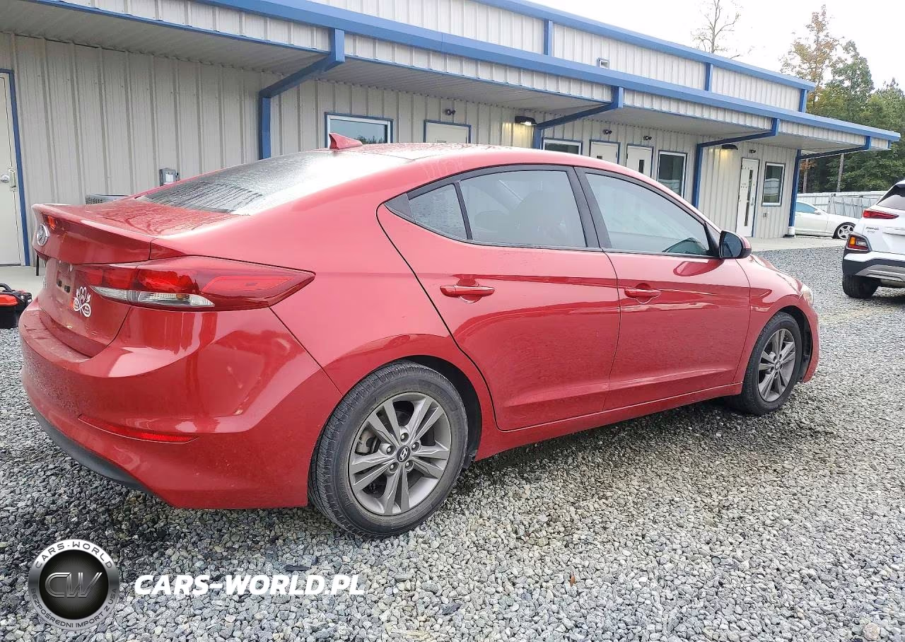 2018 Hyundai Elantra Sel VIN:5NPD84LF6JH254950 - 3