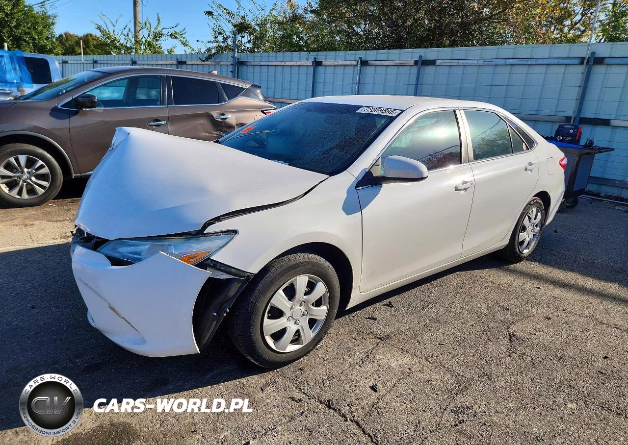 2016 Toyota Camry Le VIN:4T1BF1FK0GU169651 - 1