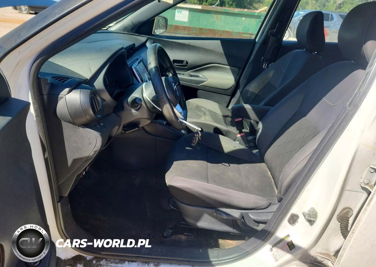 2019 Nissan Kicks S VIN:3N1CP5CU4KL518965 - 7