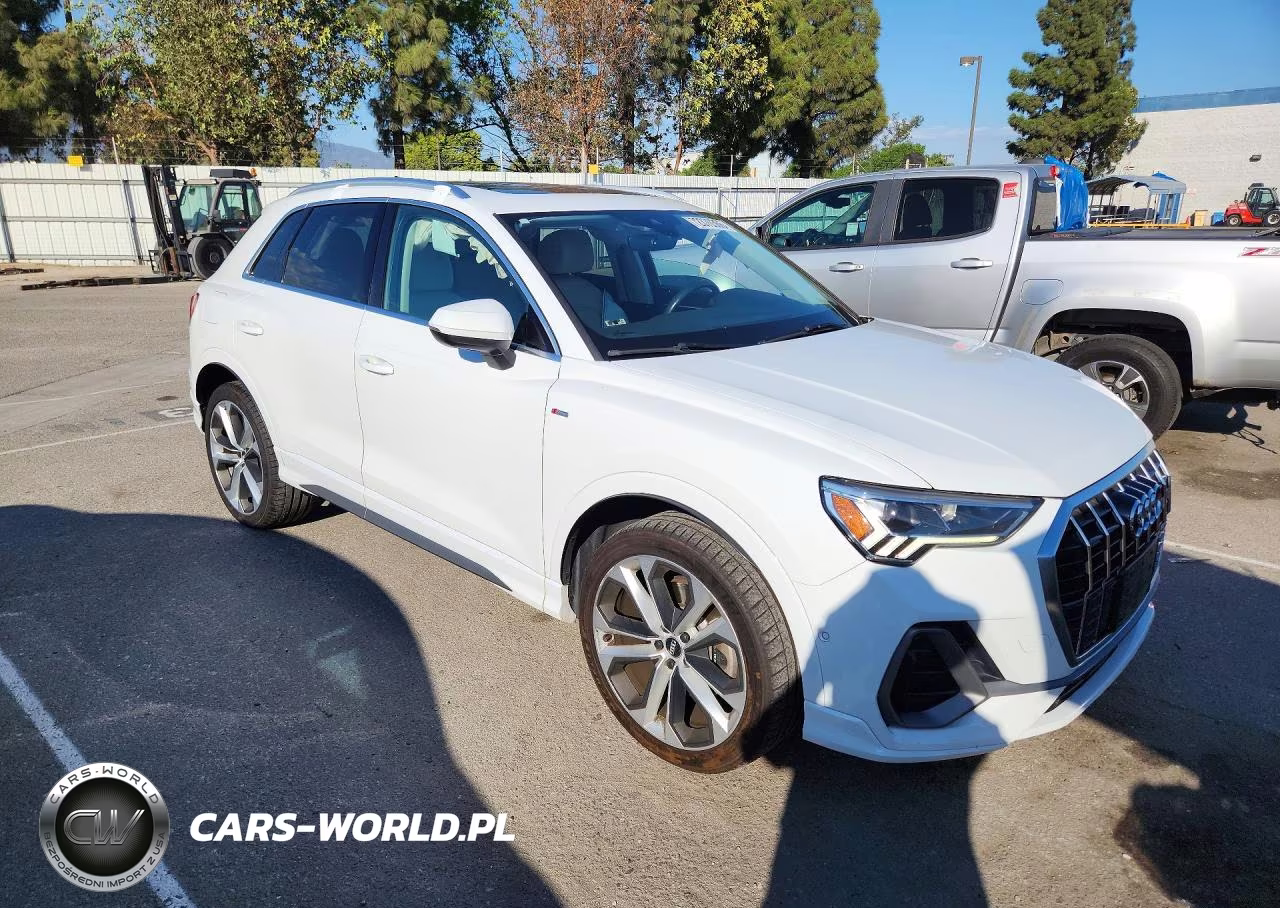 2019 Audi Q3 Prestige S-Line VIN:WA1FECF35K1081969 - 4