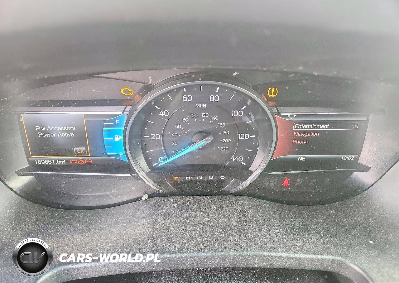 2017 Ford Explorer Limited VIN:1FM5K8F80HGB85547 - 9