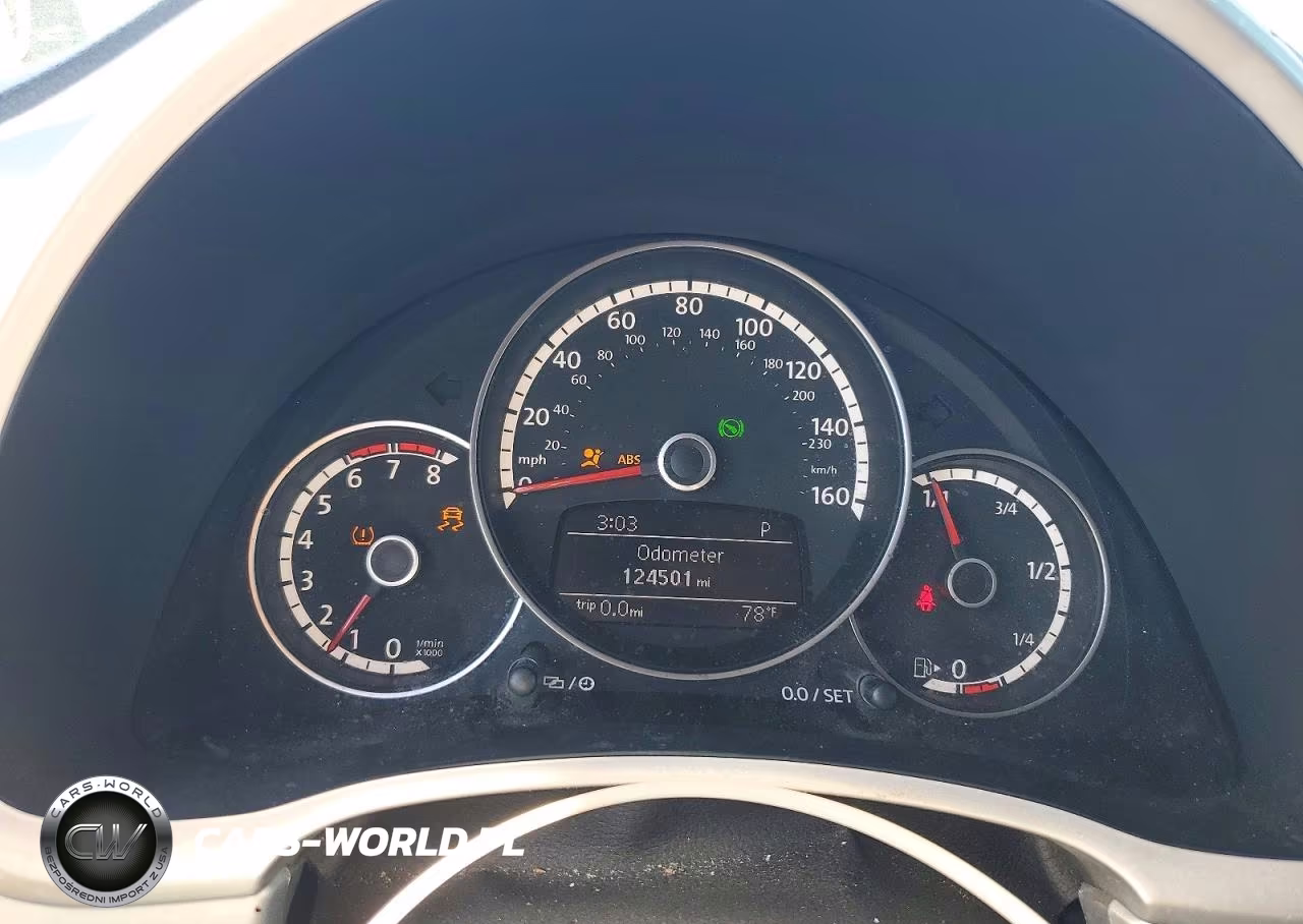 2016 Volkswagen Beetle S-Se VIN:3VW517ATXGM805318 - 9
