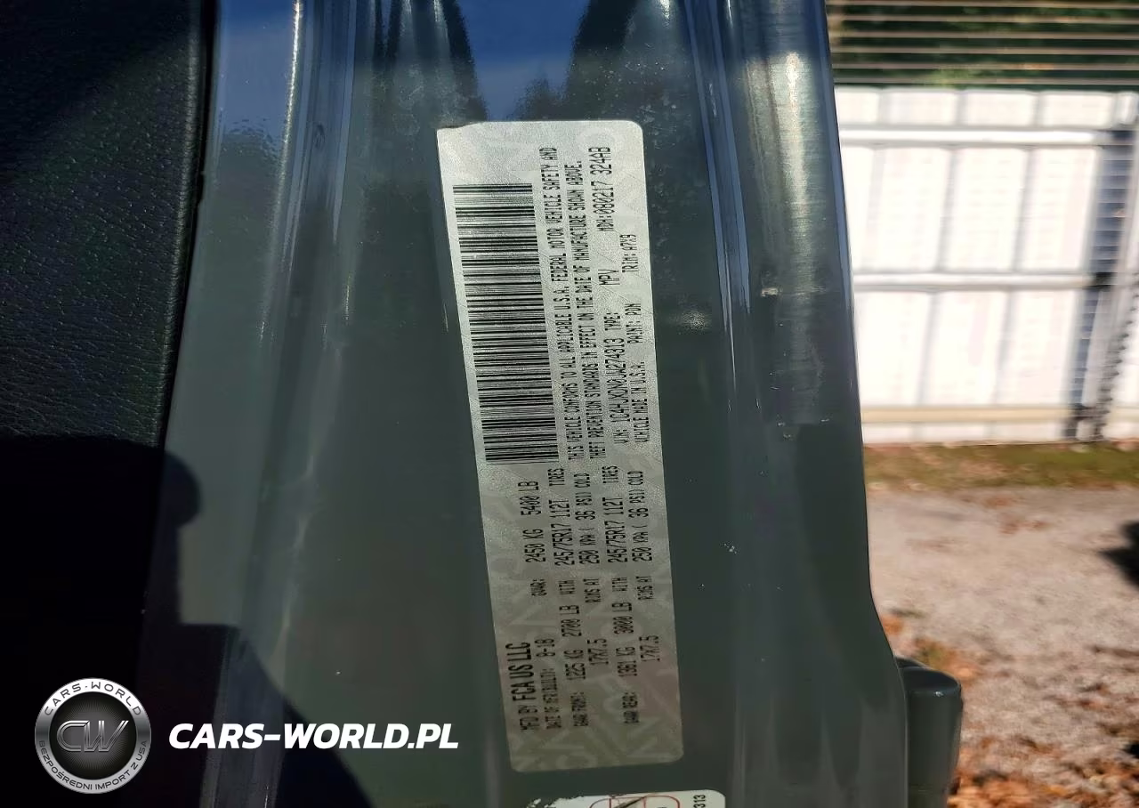 2018 Jeep Wrangler Unlimited Sport VIN:1C4HJXDN0JW274313 - 12
