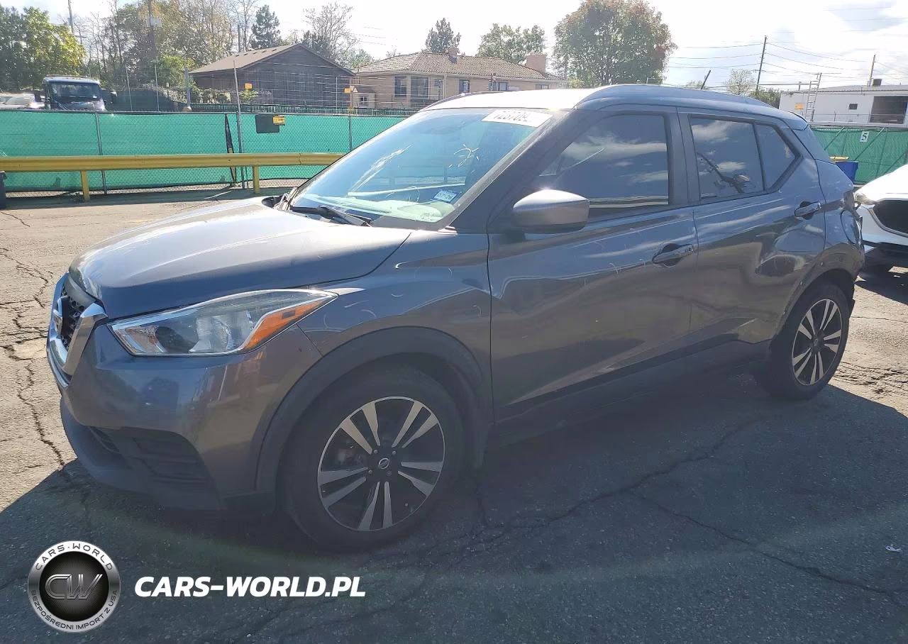 2018 Nissan Kicks Sv VIN:3N1CP5CU2JL506747 - 1