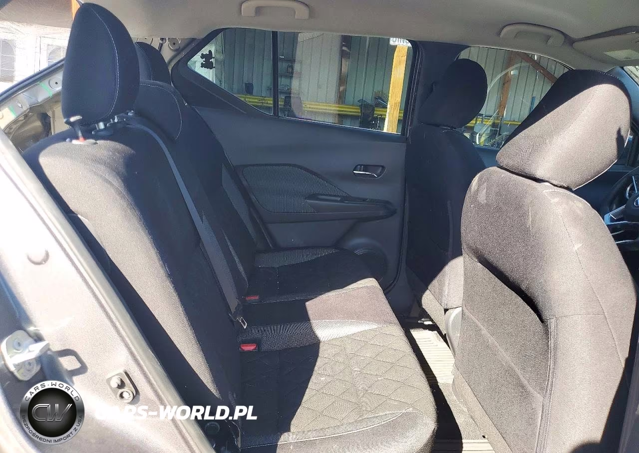 2018 Nissan Kicks Sv VIN:3N1CP5CU2JL506747 - 10