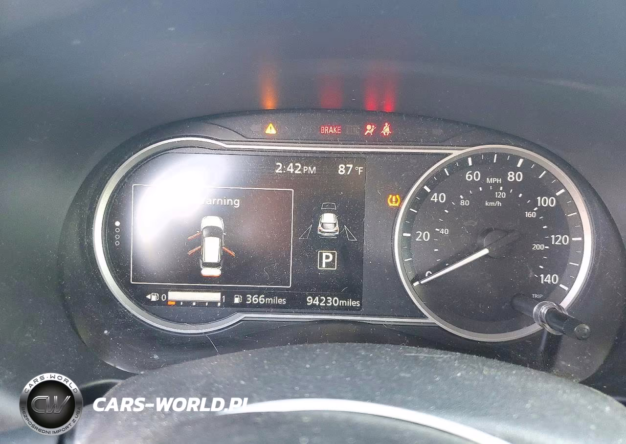 2018 Nissan Kicks Sv VIN:3N1CP5CU2JL506747 - 9