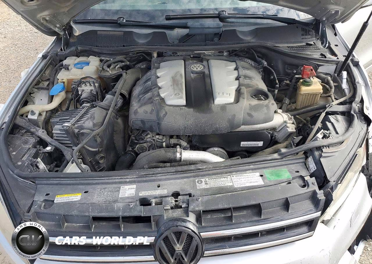 2012 Volkswagen Touareg V6 Tdi VIN:WVGEK9BP1CD008566 - 12