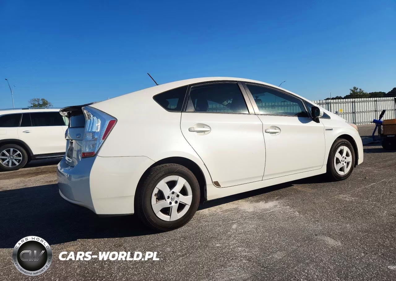 2010 Toyota Prius 4D Hatchback VIN:JTDKN3DUXA0217758 - 3