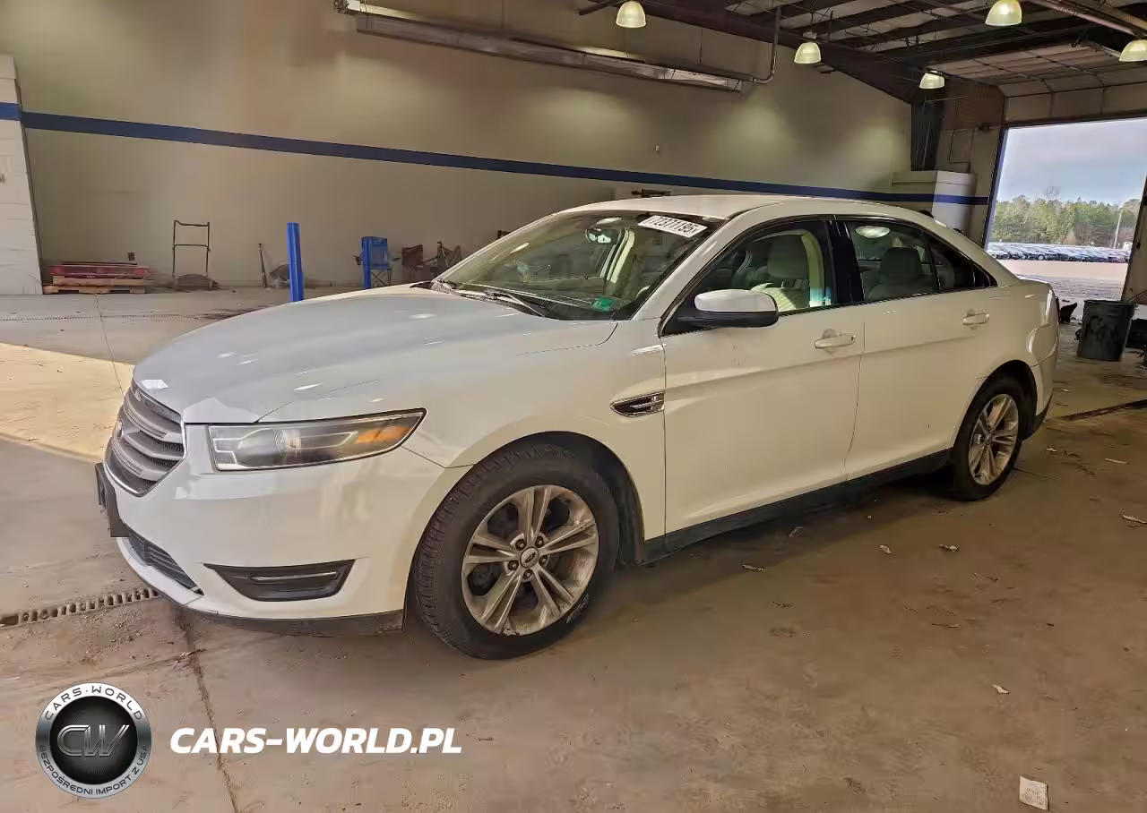 2015 Ford Taurus Sel