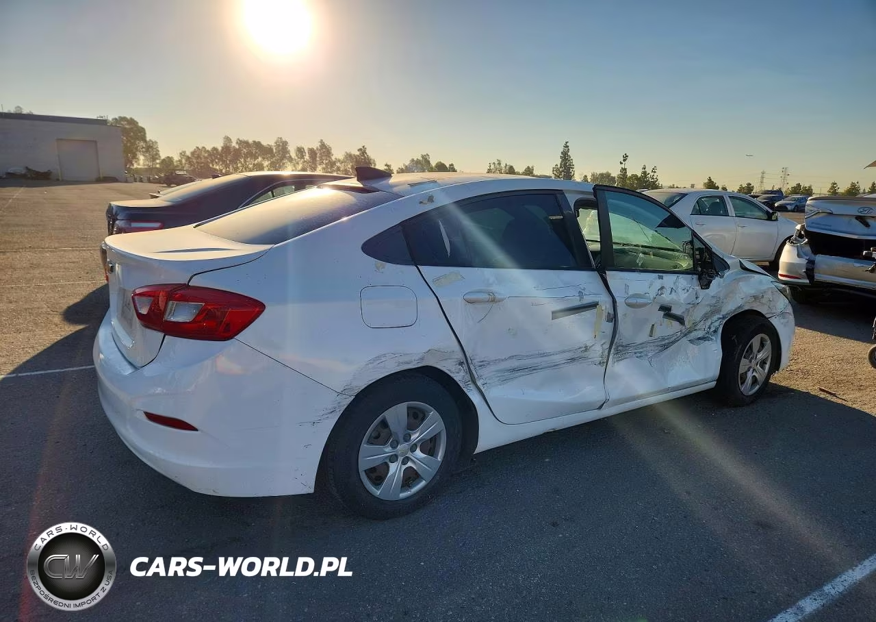 2017 Chevrolet Cruze Ls VIN:1G1BC5SM2H7241292 - 3
