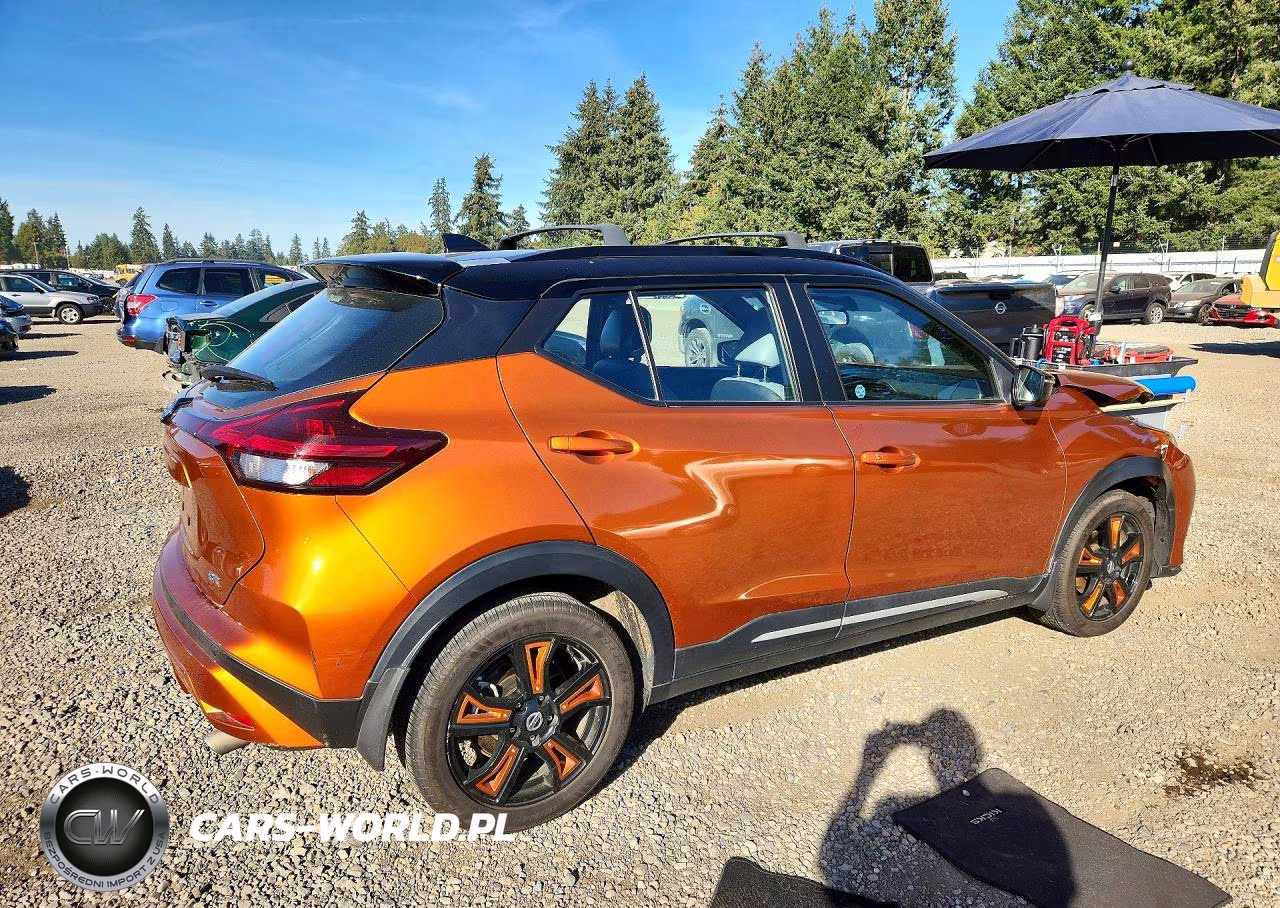2021 Nissan Kicks Sr VIN:3N1CP5DV1ML492111 - 3