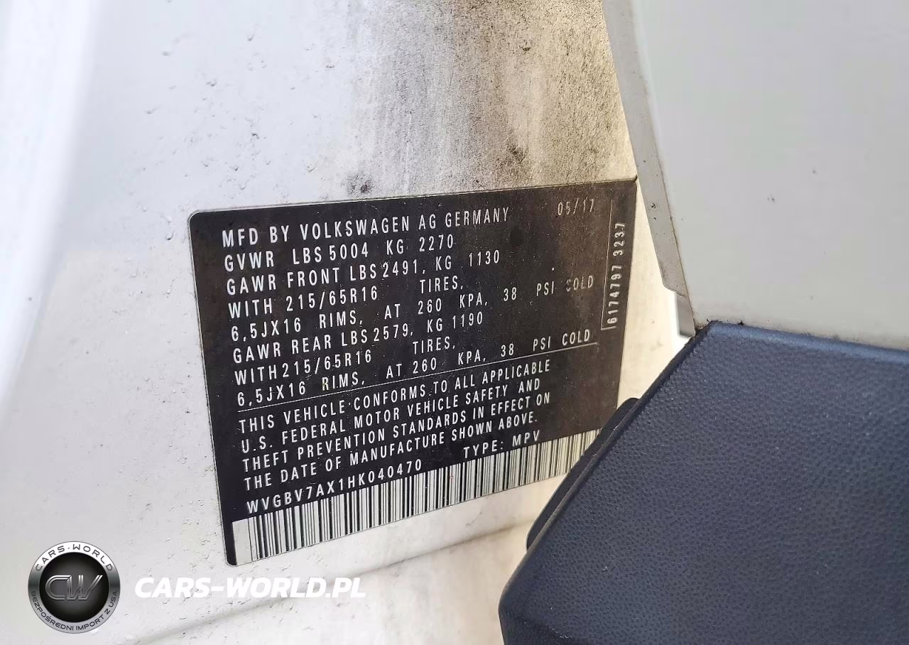 2017 Volkswagen Tiguan S VIN:WVGBV7AX1HK040470 - 13