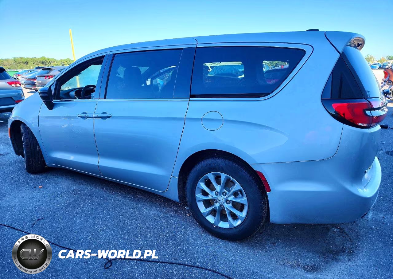 2026 Chrysler Pacifica Limited VIN:2C4RC1GG9TR262827 - 2
