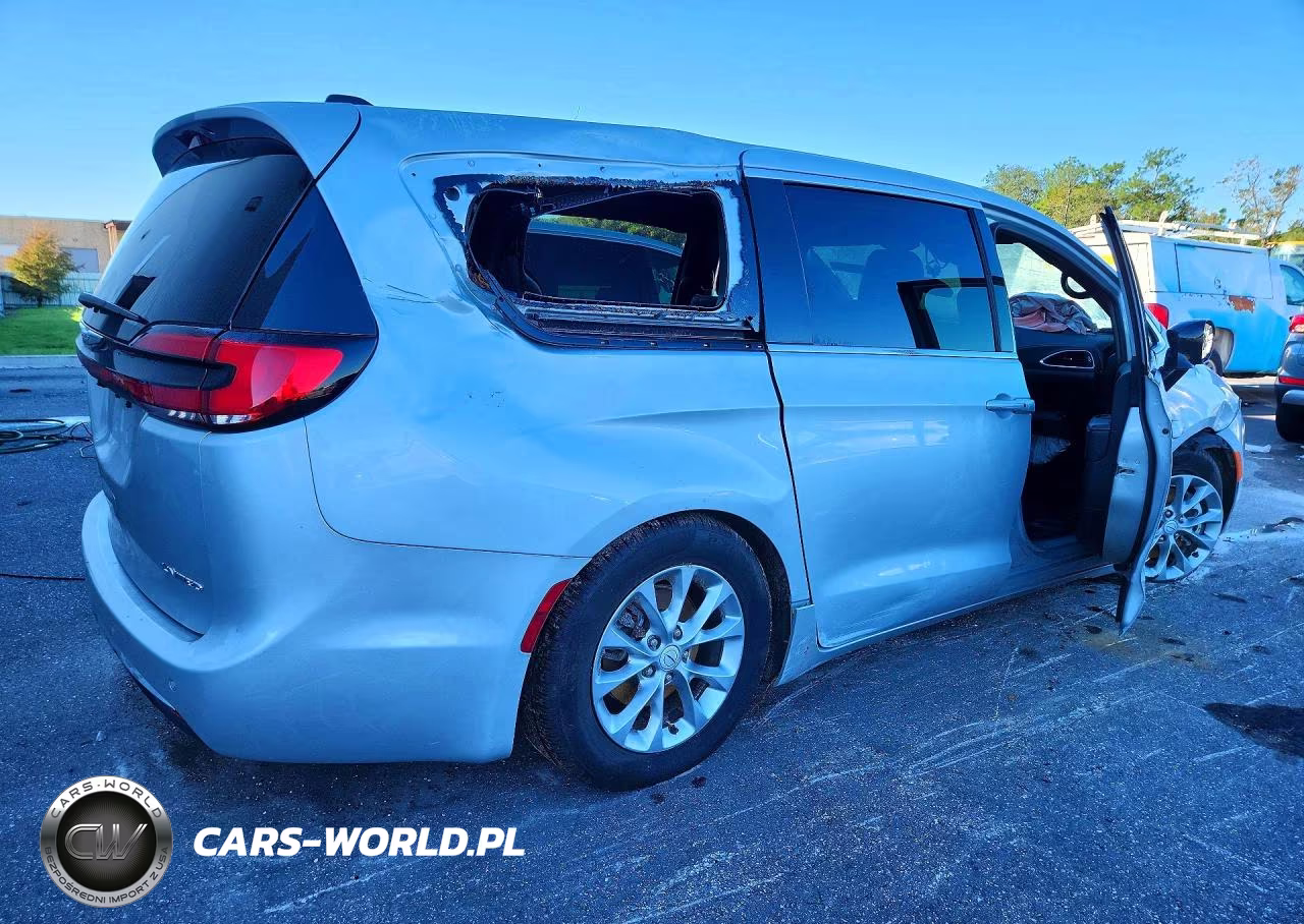 2026 Chrysler Pacifica Limited VIN:2C4RC1GG9TR262827 - 3