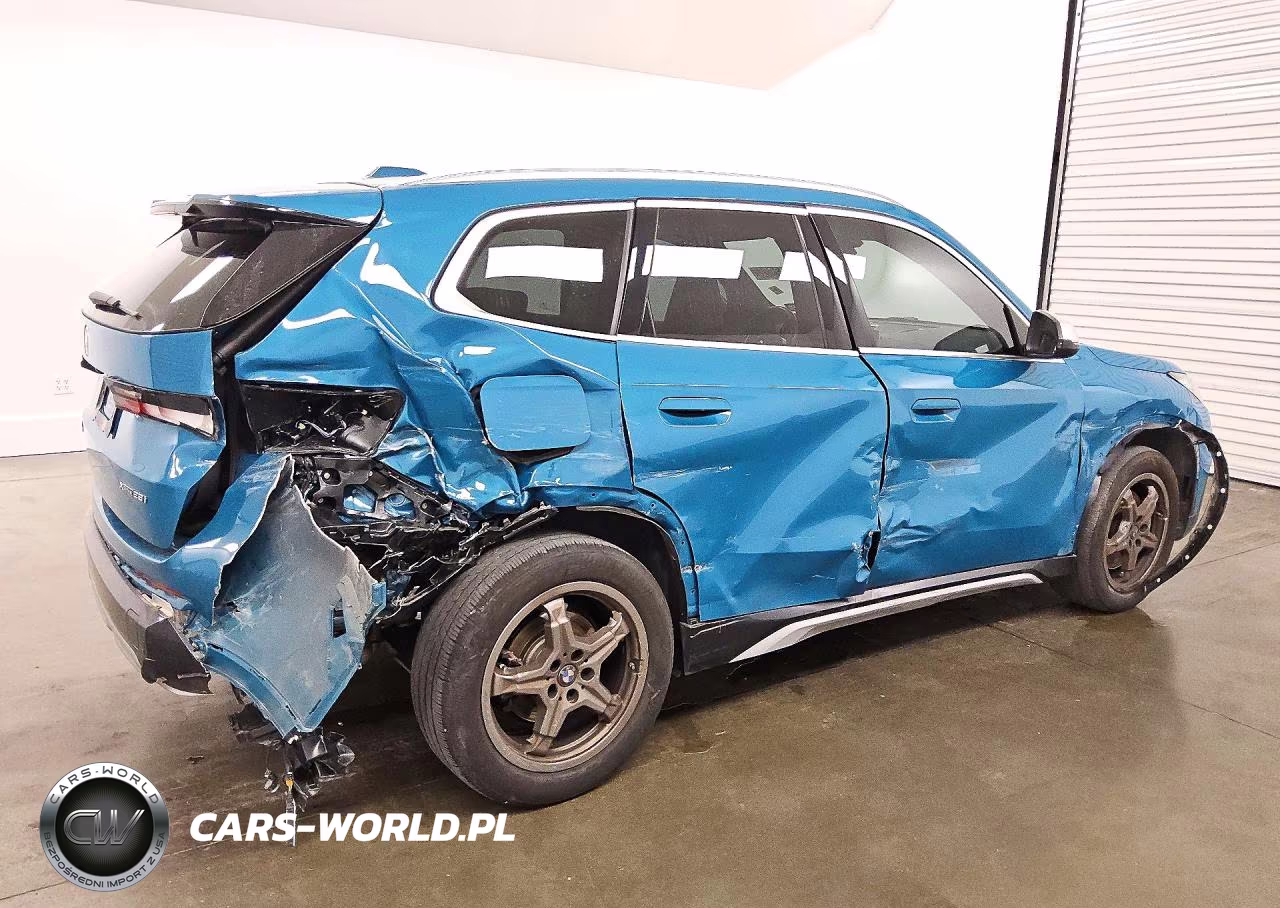 2023 BMW X1 xDrive28I VIN:WBX73EF0XP5Y16448 - 3