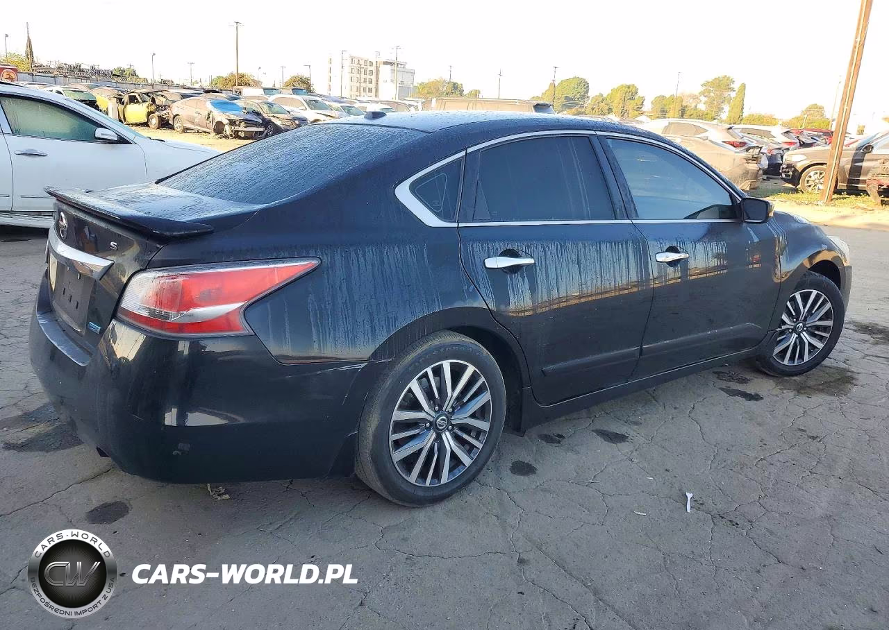 2014 Nissan Altima 2.5 VIN:1N4AL3AP2EN243110 - 3