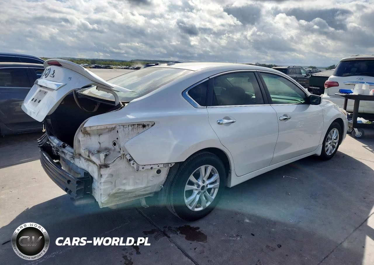2015 Nissan Altima 2.5 S VIN:1N4AL3AP2FN340406 - 3